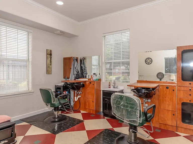 Amelia Parc Sr II — Photo 8