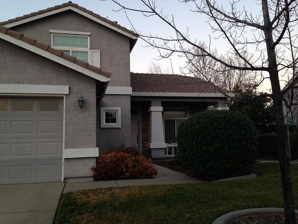 1st image of 992 Francis Ct