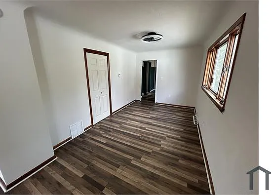 3430 E 73rd St — Photo 32