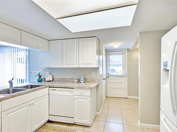 5th image of 7313 Los Padres Ct