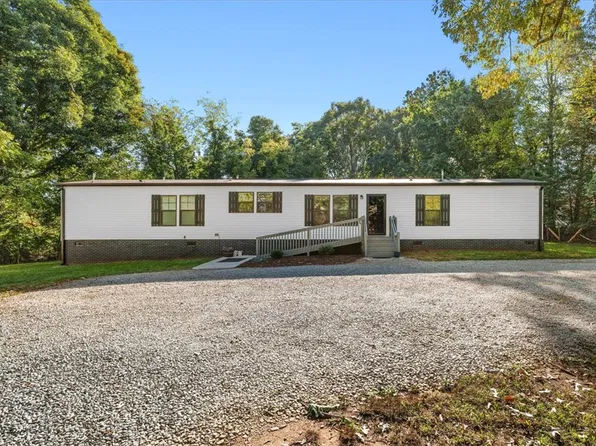 628 Love And Care Rd, Six Mile, SC 29682