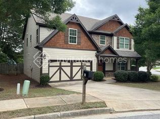 11 Chickapee Ct, Newnan, GA 30263