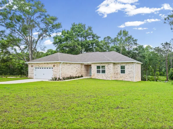 699 Pinewood Dr, Defuniak Springs, FL 32433