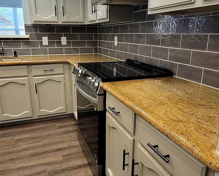 9614 Charter Ridge Dr — Photo 10