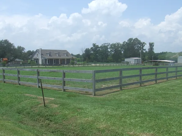 51469 Averett Rd, Loranger, LA 70446