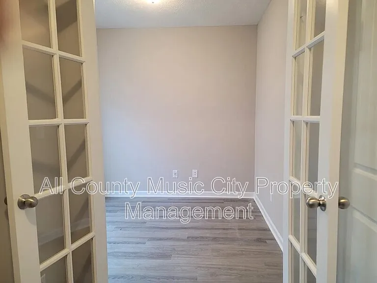 310 Negri Ct — Photo 13