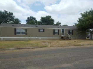 25 N Hazelwood St, Spearman, TX 79081