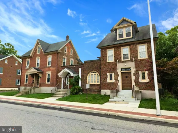 30 E Main St, Lansdale, PA 19446