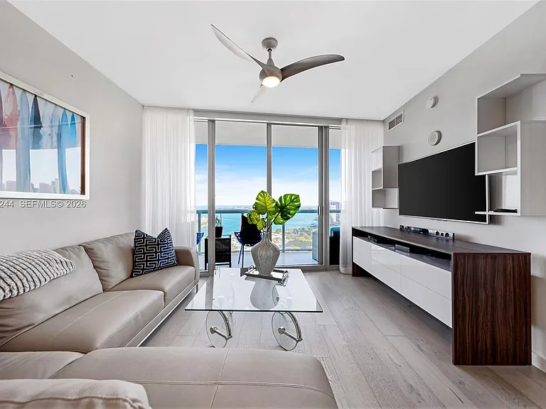 888 Biscayne Blvd #3907 — Photo 10