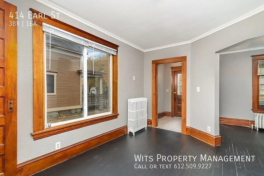 3 BR 1 Bath Home in a Quiet St Paul Neighborhood — Photo 3