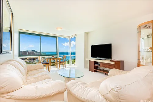 88 Piikoi St #3907F Photo 1