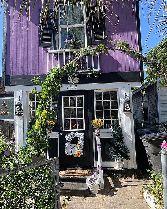 1st image of 1617 Santiago St