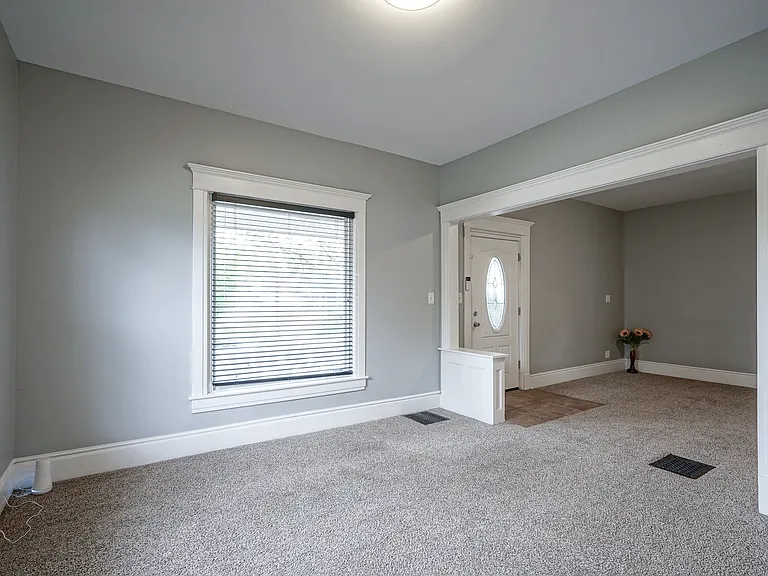 17 N Randolph St — Photo 9