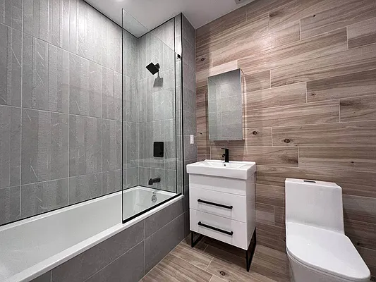 Rented by Elmord Management LLC | media 32