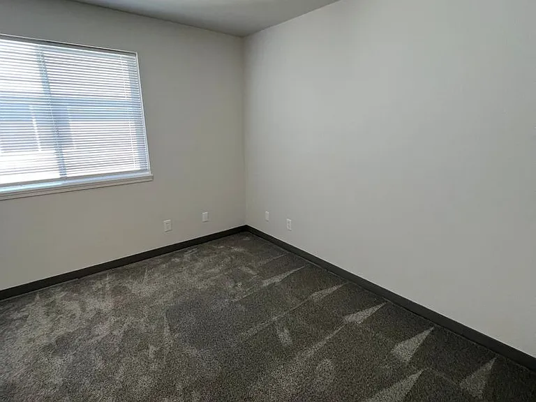 806 E White Birch Ave — Photo 12