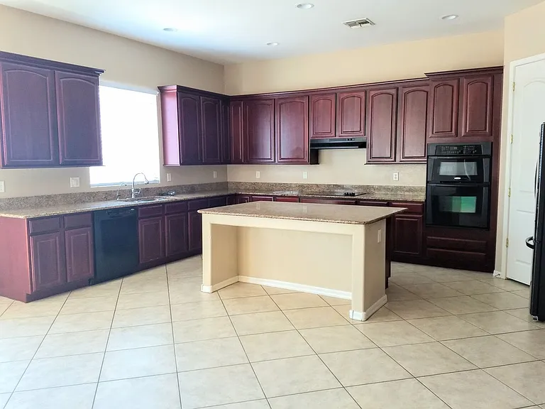 12931 W McLellan Rd — Photo 7