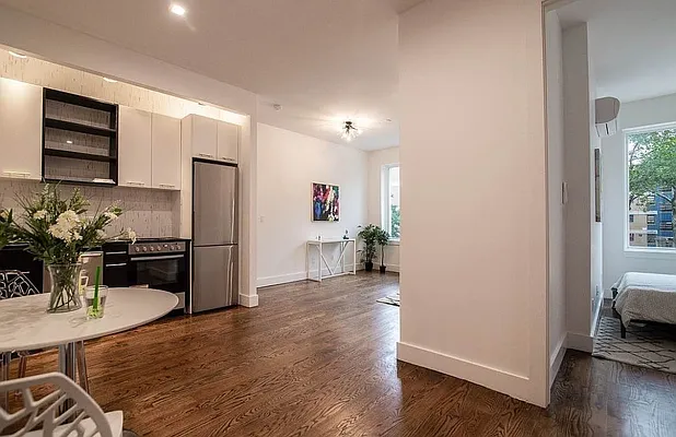 Rented by Reavis | media 2