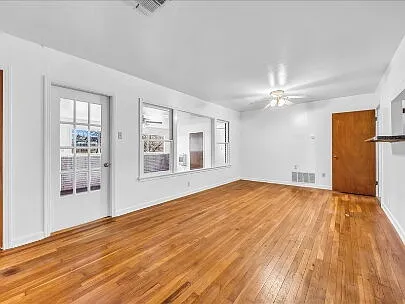 602 C St — Photo 3