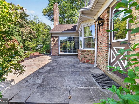 5th image of 249 Cowpath Rd