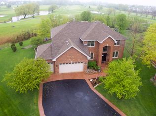 17000 Cheyenne Ct, Lockport, IL 60441