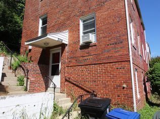 3719 Kemper Rd, Arlington, VA 22206