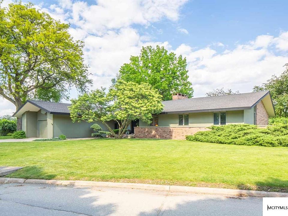 1st image of 195 Parkridge Dr