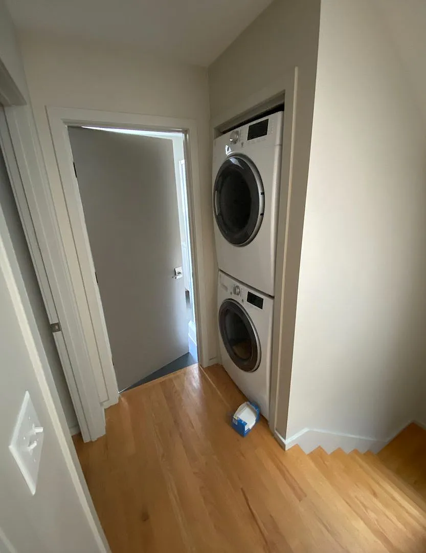 Newly renovated 5 bed unit in Allston! — Photo 2