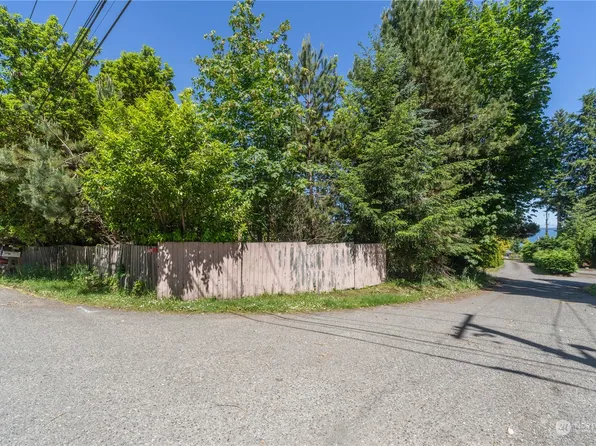 3651 Oak Bay Road, Port Hadlock, WA 98339
