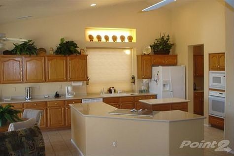 Kitchen with Island