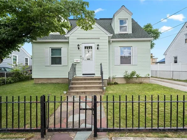 81 Rosemere Rd, Pawtucket, RI 02861