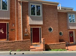 2429 Avenham Ave SW #5, Roanoke, VA 24014
