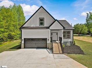 497 Chapel Rd, Greer, SC 29651