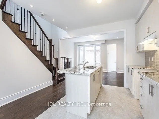 25 Applegate Dr — Photo 4