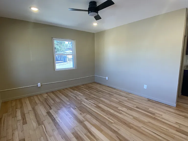 701 Prospect Pl #LOWER — Photo 3
