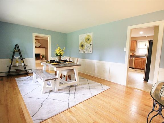 5th image of 9063 Wyndale Dr