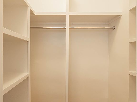 4th image of 200 W 15th St APT 15D