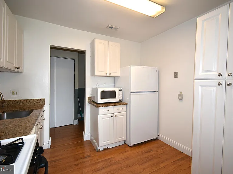 6017 Majors Ln #5-B5 — Photo 11