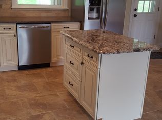 211 Greenview Ave, Reisterstown, MD 21136