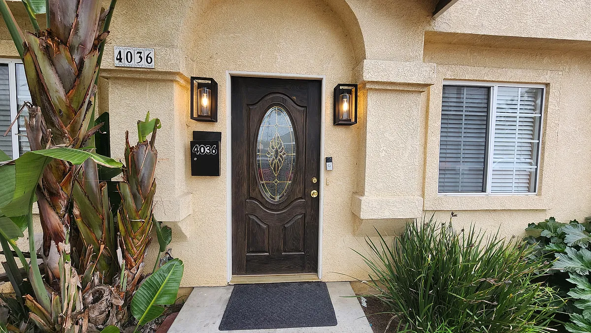 Front door entrance - 4036 W 165th St