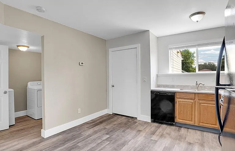 38 S Meade St #2 — Photo 15
