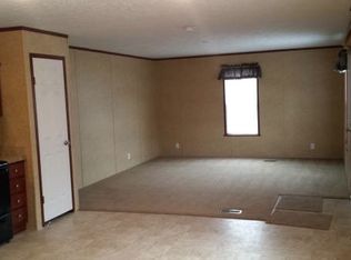 22 Cedar Heights Ct, Camanche, IA 52730