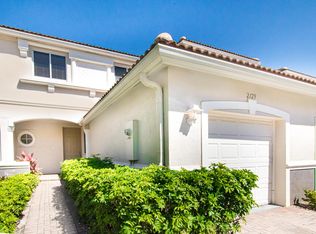 2129 Oakmont Dr, Riviera Beach, FL 33404