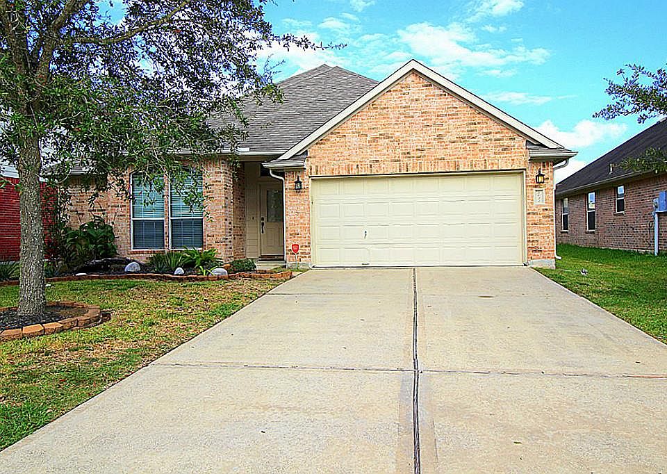 1st image of 4021 Bentwood Cir