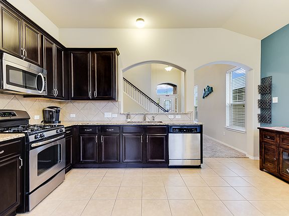 2nd image of 1700 Redwater Dr