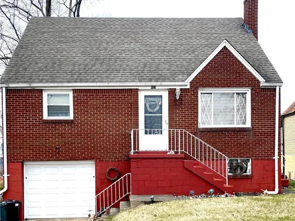 402 Gill Hall Rd, Clairton, PA 15025