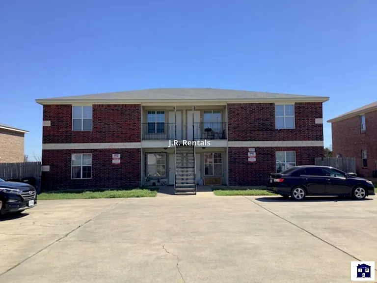 413 Brittney Way #C — Photo 13