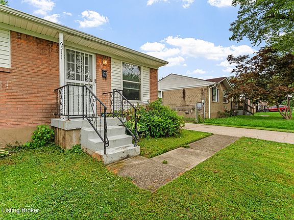 3rd image of 6511 Maravian Dr