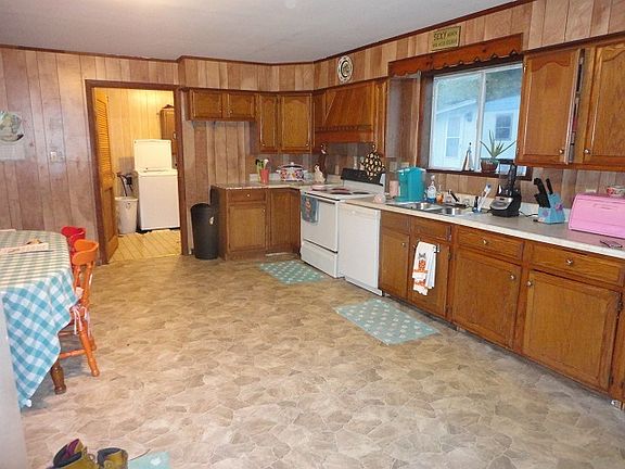2nd image of 204 County Road 276