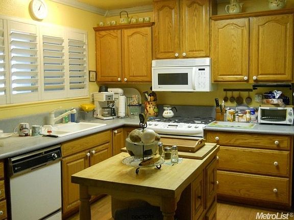 4th image of 1800 Vallejo Dr