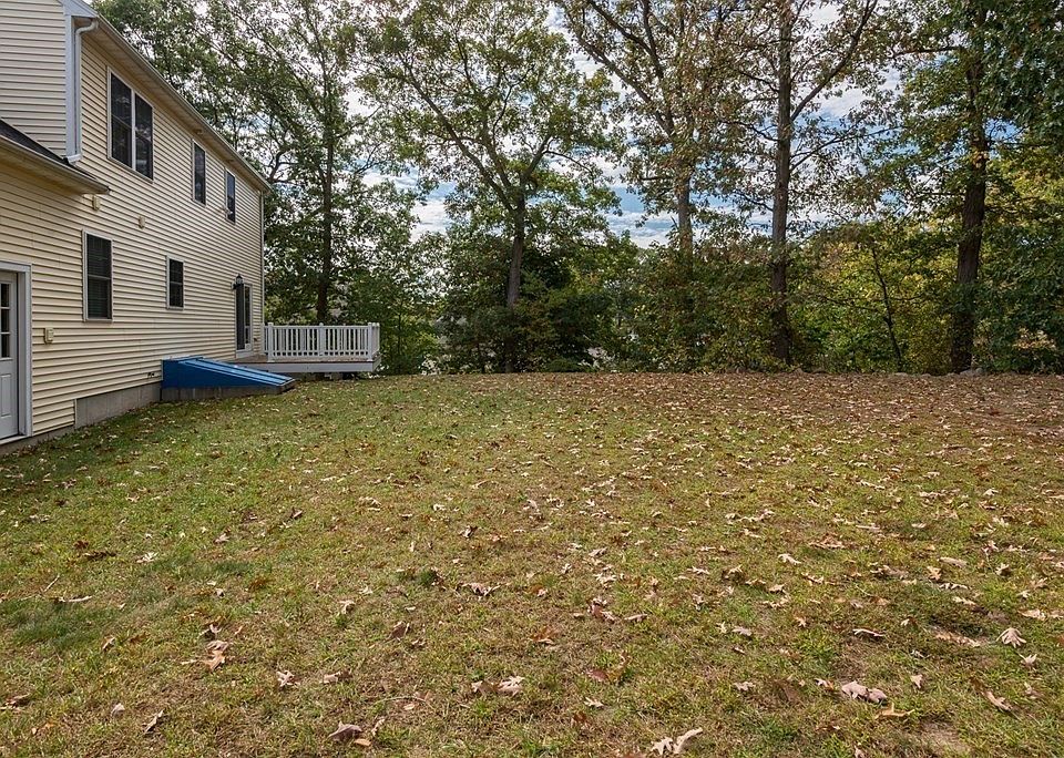 10 Dove Cir, Braintree, MA 02184 | Zillow